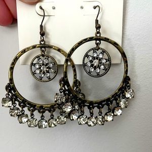 Hanging circle earrings